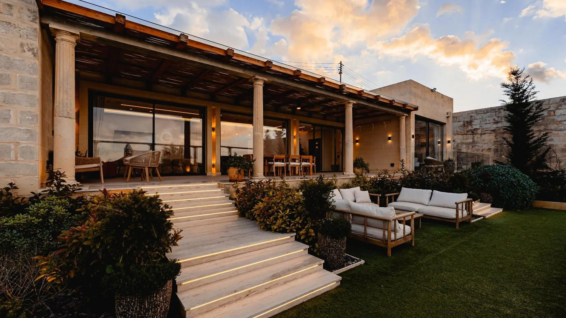 Elysian Fields Villa Mgarr 0*,  Malta